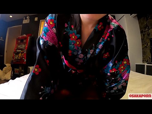 ❤️ Tânără fată de cosplay iubește sexul până la orgasm cu un squirt într-o călușară și o felație. Fată asiatică cu păsărica păroasă și sâni frumoși în costum tradițional japonez în video amator care arată masturbarea cu jucării de sex. Sakura 3 OSAKAPORN. ☑ at ro.loanworld.top ️❤